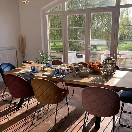 La Bastilac Terracotta Garganvillar