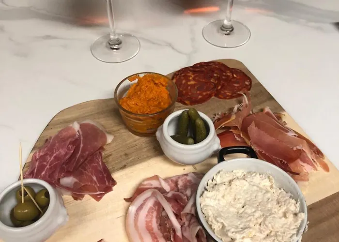 La Bastilac Terracotta Garganvillar